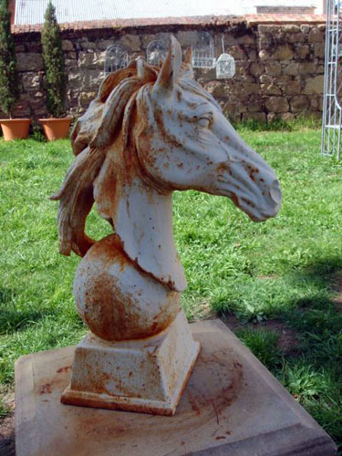 Heavy cast iron horsehead